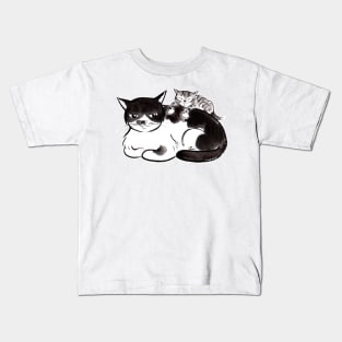 Big cat and kitten Kids T-Shirt